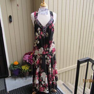 #459  WOMAN'S LONG FLORAL CHIFFON DRESS BY THE PYRAMID COLLECTION (SIZE18)